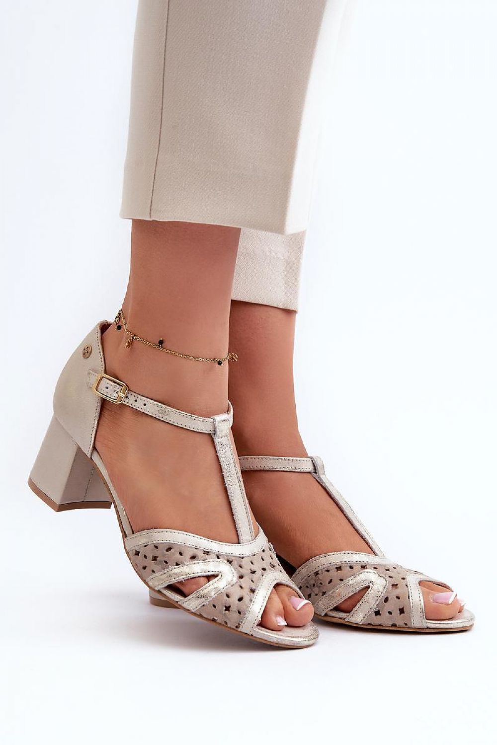 Heel sandals model 197701